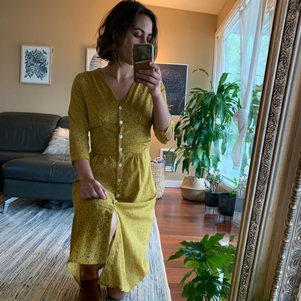 Simple Retro vintage style midi dress